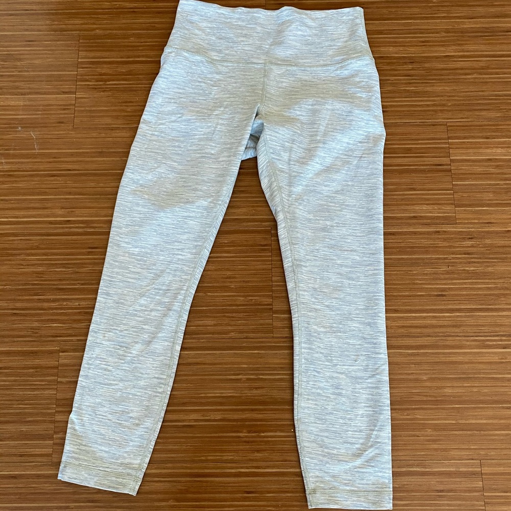 Lululemon women’s leggings stripped size 8